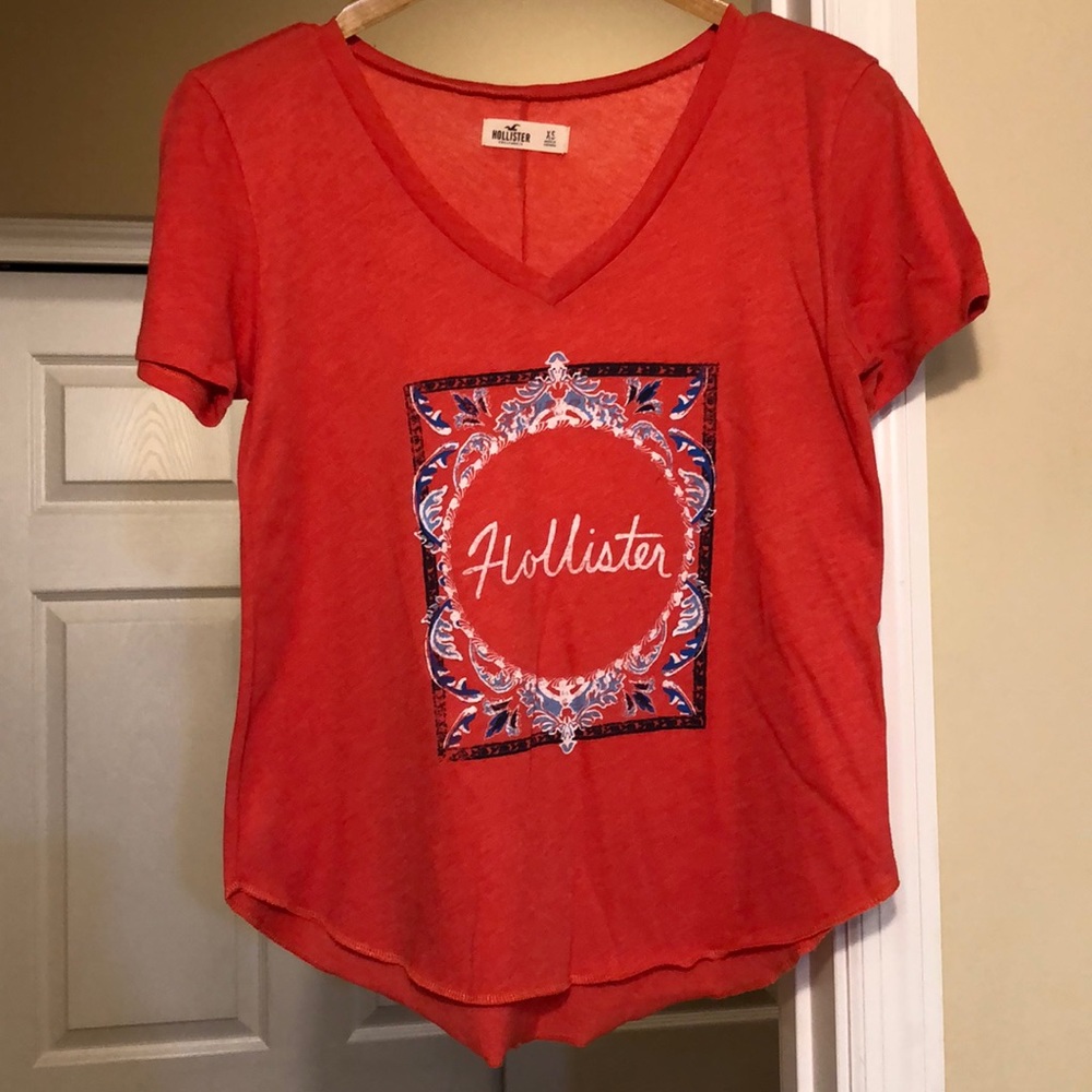 Hollister T-Shirt